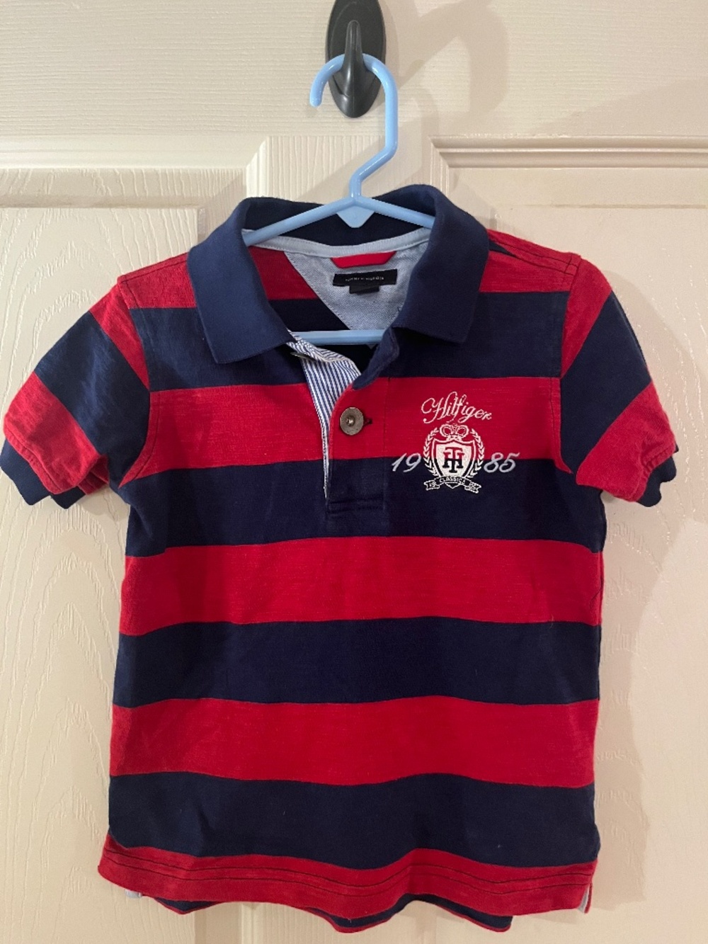 Tommy Hilfiger Boys Striped Polo Shirt Size 4 Red Navy Blue Short Sleeve
